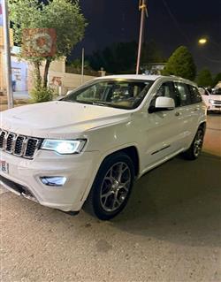 جيب جراند شيروكي